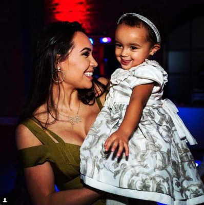 ¡HERMOSA! Así es la novia de Coutinho que seguramente levantará suspiros en Barcelona