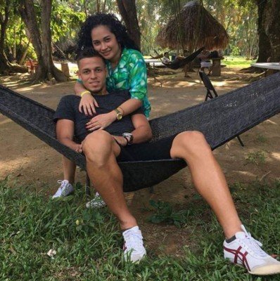 Futbolista de Motagua Marcelo Santos anuncia que contraerá matrimonio con su novia de seis años de relación