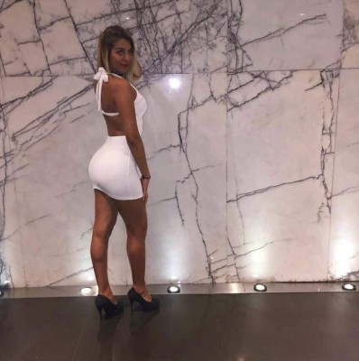 ¡Escándalo! El mexicano Marco Fabián aparece semidesnudo con una aficionada argentina