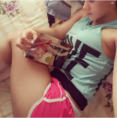 ¿Quién es Isabel Zambrano, la hermosa y sexy chica de los deportes en Televicentro?