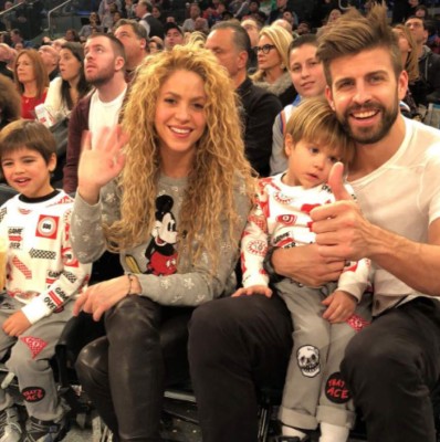 Escapada, besos y NBA: Piqué y Shakira sorprenden compartiendo la navidad en New York