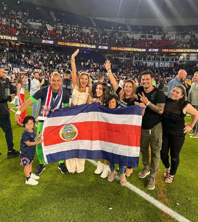 ‘‘¿Caramelos o un hechizo?’’: la bella hijastra de Keylor Navas que enamoró en Halloween 2022