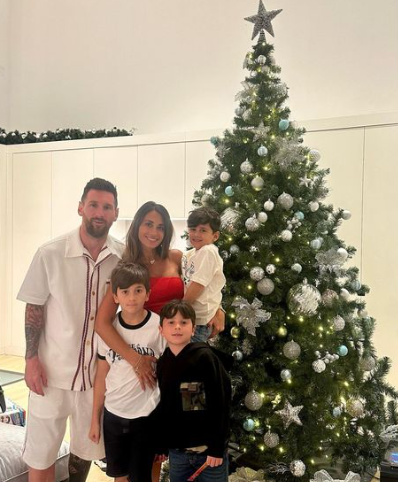 Se encubrió para no ser reconocido en las compras de Navidad y el cumpleañero: así pasaron la Nochebuena los campeones del mundo con Argentina