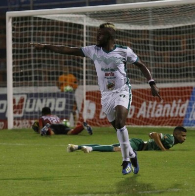 Ya casi se cierra el mercado de fichajes y estos jugadores siguen sin equipo