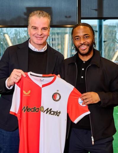 Sterling rompió con el Chelsea y 'obliga' a su nuevo club de entrenar en el extranjero: No es justo, es eludir la ley