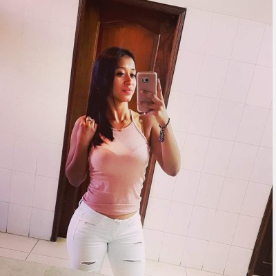 Las bellas novias y esposas de los jugadores del Real España y Olimpia