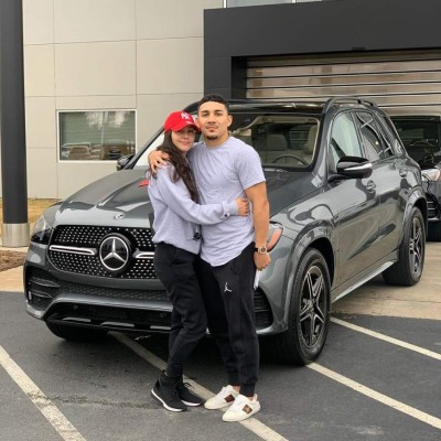 Ella es Cynthia, la hermosa neoyorquina que inspirara al boxeador hondureño Teófimo López