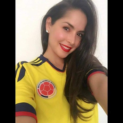 FOTOS: Carmen Villalobos, la sexy aficionada de la selección de Colombia