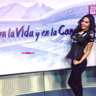 FOTOS: Ella es Alejandra Delgadillo, la escultural fanática del Monterrey
