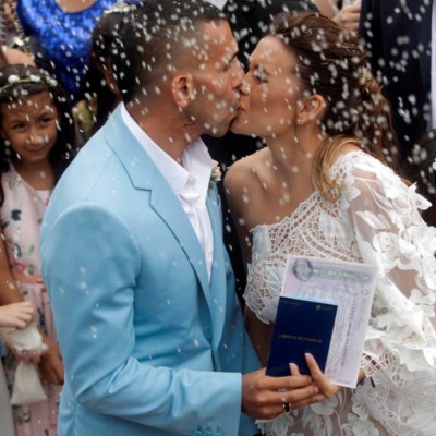 ¡IMPRESIONANTE! Así fue la espectacular y millonaria boda de Carlos Tévez
