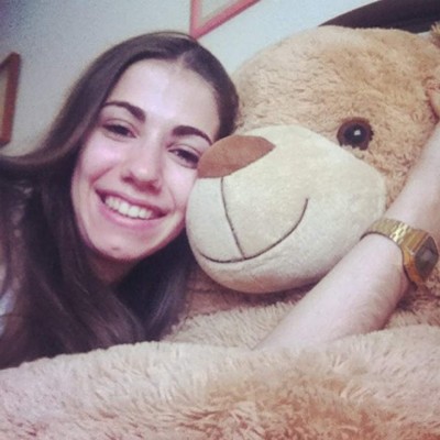 En fotos: La delgada chica portuguesa que le robó el corazón a Jonathan Rubio