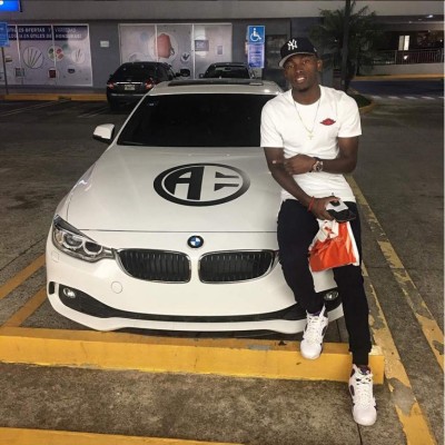 Los futbolistas hondureños que han convertido su nombre en una marca