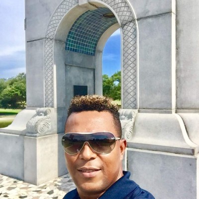 Así es la nueva vida de Carlos Pavón alejado de los banquillos