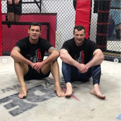 ¡Insólito! De conquistar la Champions League con el Liverpool a ser luchador de MMA por un día