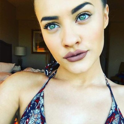 ¿Se parecen? Valeria Mobley encarna a Andrea Salas en la película de Keylor Navas