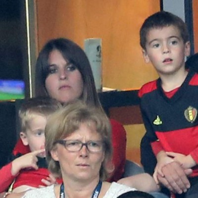 ¿Por qué la oculta? Así es Natacha Van Honacker, la discreta mujer de toda la vida de Hazard