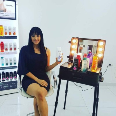 Ahora es modelo: El gran cambio de la azafata que sobrevivió en el vuelo del Chapecoense