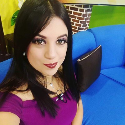Guapa presentadora de TV hondureña sufre aparatoso accidente de tránsito