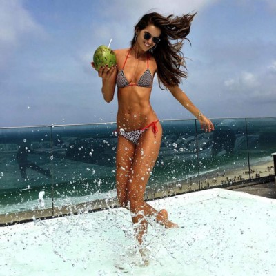 ¡Hermosa! Izabel Goulart, la modelo brasileña que robó miradas en la fiesta de Neymar