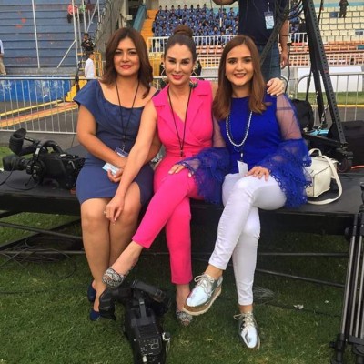 Las bellas presentadoras de TV que engalanaron este 15 de septiembre