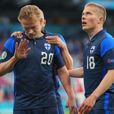 Esposa de Eriksen se descontrola tras ver al futbolista tendido en el suelo; el hermoso gesto de Lukaku