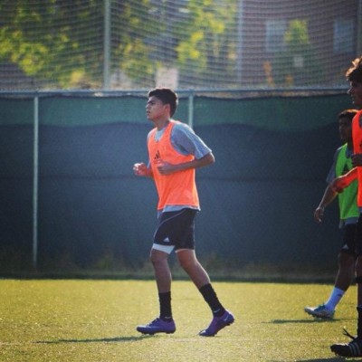 La bella Ariana Herchi se enamora de joven jugador hondureño