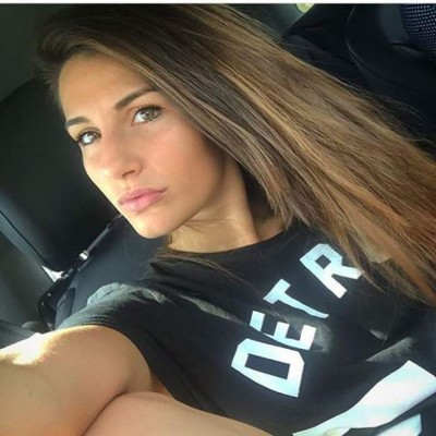 Adriana, la espectacular novia de Theo Hernández que es 'antimadridista'