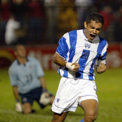 El 11 ideal de 'Tyson' Núñez de la Selección de Honduras con jugadores con los que compartió