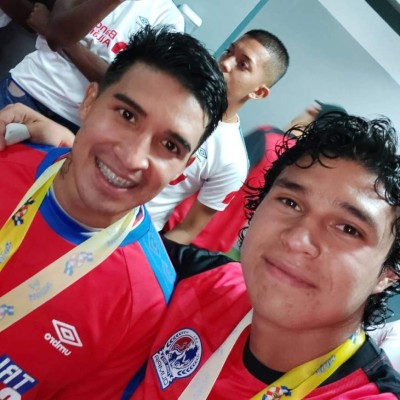 ¡Con un cómico y hasta un DJ! Así fue el festejo íntimo de Olimpia tras conquistar el tricampeonato