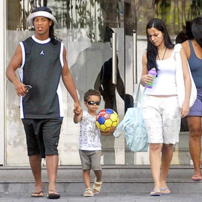 Ronaldinho estuvo de aniversario: las mujeres que fueron vinculadas con el brasileño y los detalles íntimos