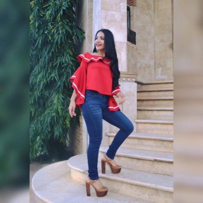 Cesia de León, la modelo hondureña que sube la temperatura de Semana Santa