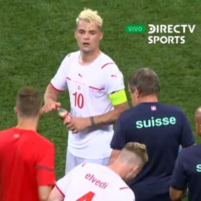 La tristeza de Mbappé, aficionado invade y crack de Suiza no hace caso a Cristiano Ronaldo con la Coca Cola