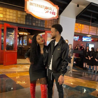Así es Ayesha, la esposa de Stephen Curry que se hizo viral por una foto con el basquetbolista