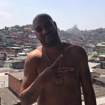 ¡Triste realidad! Así es la nueva vida de Adriano, la exestrella del fútbol brasileño