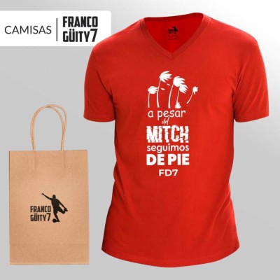 Franco Güity lanza su propia marca y línea de ropa con diseños 100% hondureños