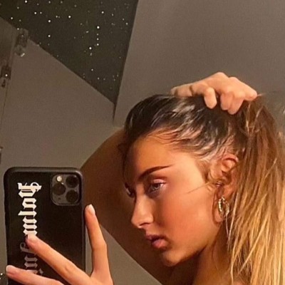 Las polémicas imágenes de Paul Scholes y su hija de 20 años ¿Amor real o desagradable?