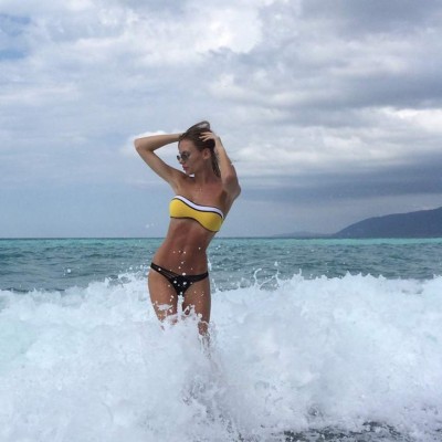 Anastasia Skyline sube la temperatura en la fría Rusia previo al mundial