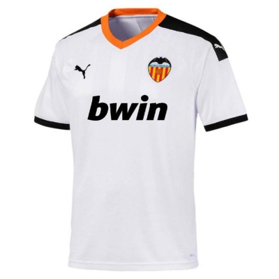 ¡México está presente! Eligen las 20 camisas más lindas de los grandes clubes del mundo