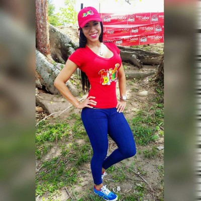 Conocé a Sylvia Sosa, la chica más sexy que anima en los estadios de Honduras