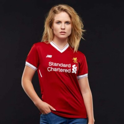 ¡Infartantes! Así son las aficionadas más candentes del Liverpool y Tottenham