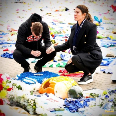 ¡Destrozado! Jamie Vardy y su reacción por la muerte del presidente del Leicester City