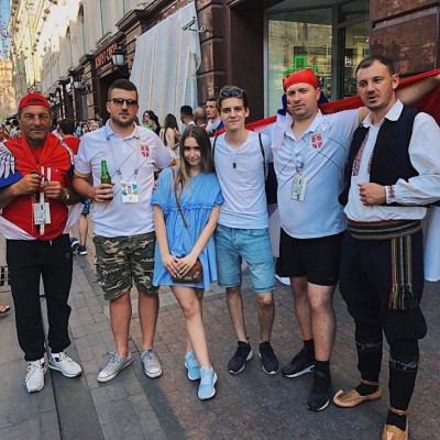 Polémica en Rusia: Escritor llama 'put...' a mujeres rusas y abre debate