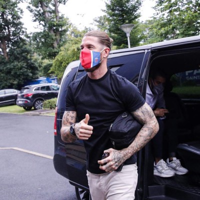 El primer entreno de Sergio Ramos en el PSG: Abrazo especial y el gesto de sus compañeros