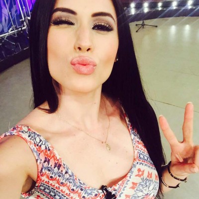Rubí González, la bella presententadora mexicana aficionada al Monterrey
