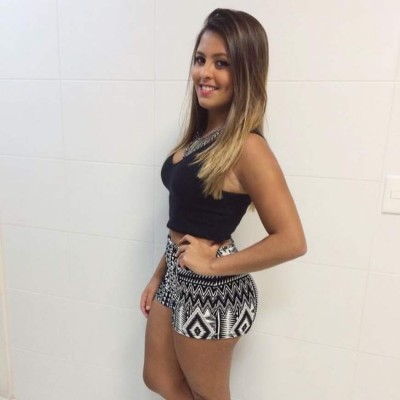 Danielle Favatto, la explosiva hija del brasileño Romario