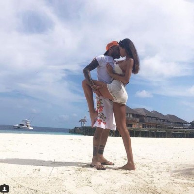 Las fotos 'hot' de la mujer de Dani Alves en sus vacaciones en las Maldivas
