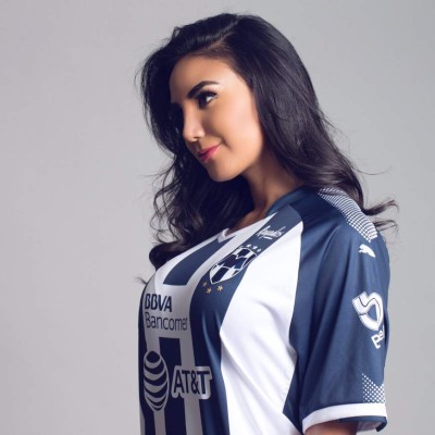 FOTOS: Ella es Alejandra Delgadillo, la escultural fanática del Monterrey