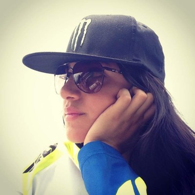 Alexandra López, la bella y talentosa hondureña del motocross