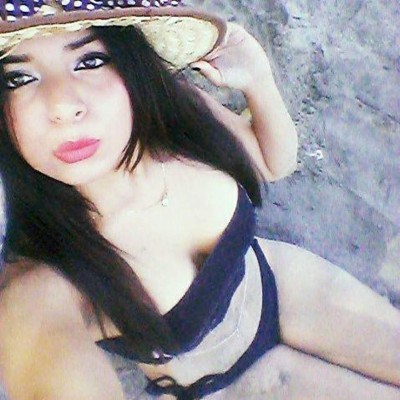 Mallely Dueñas: La sexy futbolista hondureña que es una ruda zaguera