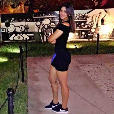 Las fotos más 'candentes' de la guapa presentadora Loren Mercadal